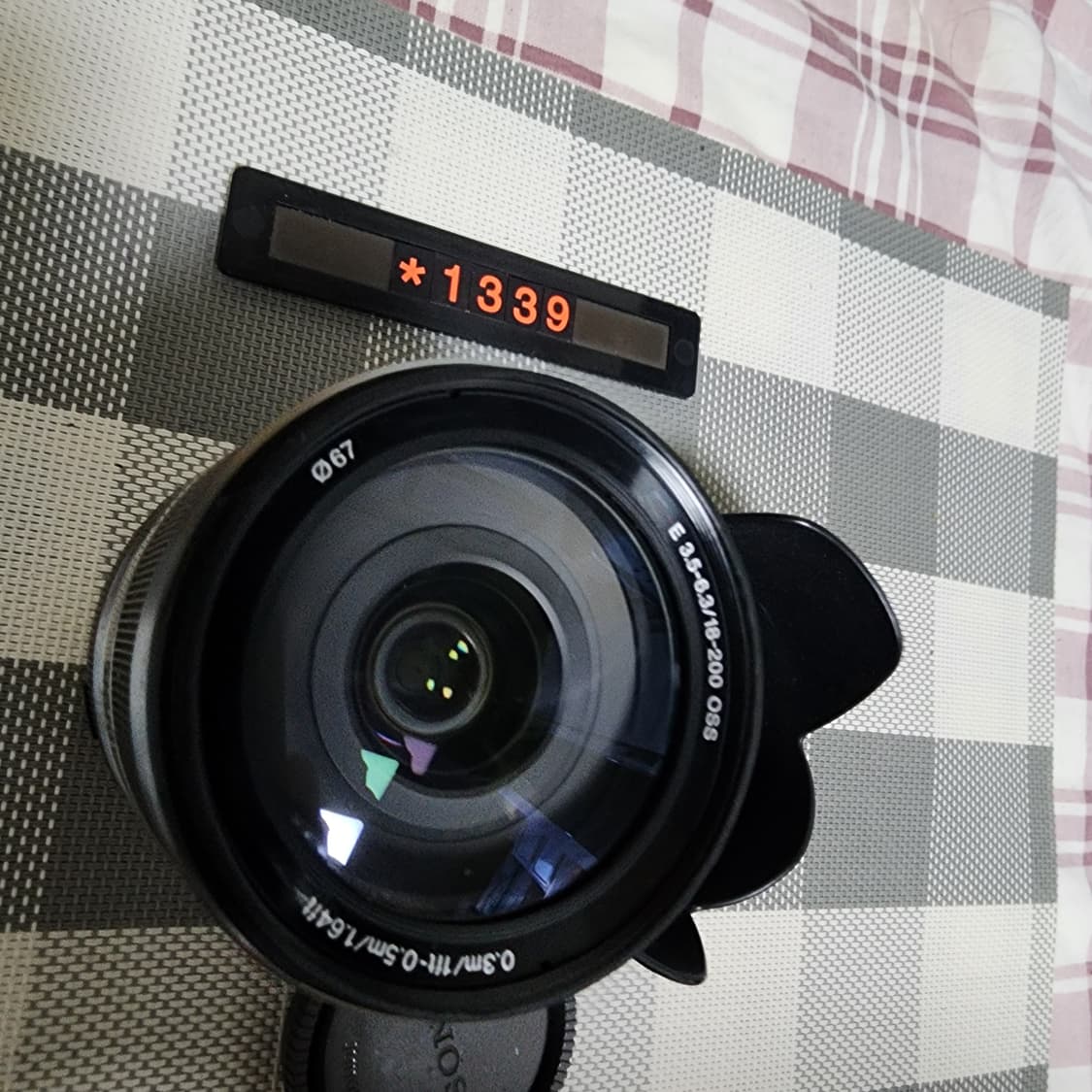 소니 E 마운트 67미리 18-200 줌렌즈 상품이미지2