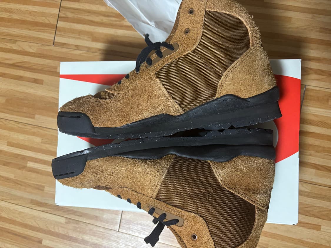 280) 나이키 x 스투시 에어 발토로 라이트 브리티시 탄 앤 블랙 상품이미지5