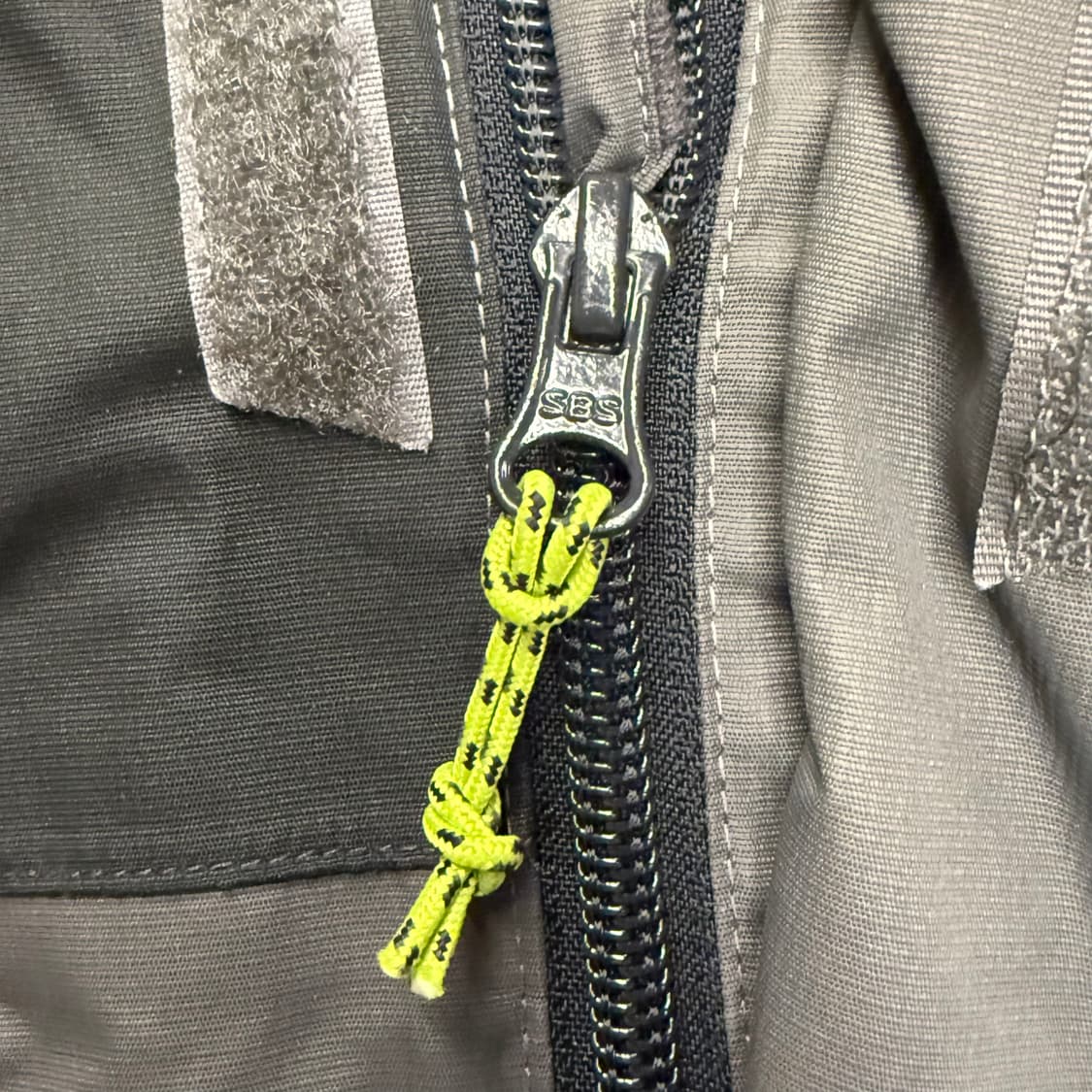 [정품] 데카트론 바람막이 자켓 블랙 회색 b15 상품이미지9