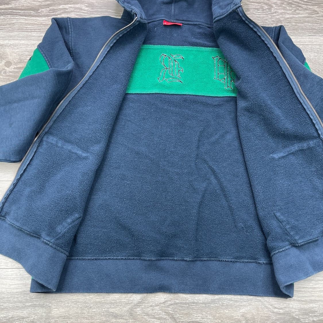 19SS 슈프림 올드 잉글리시 스트라이프 후드집업 상품이미지4