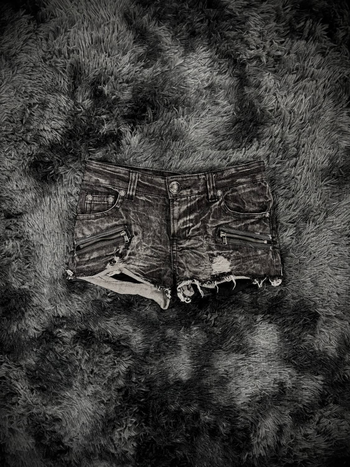 Sky Bomber 흑청 데미지 워싱 숏팬츠 상품이미지1