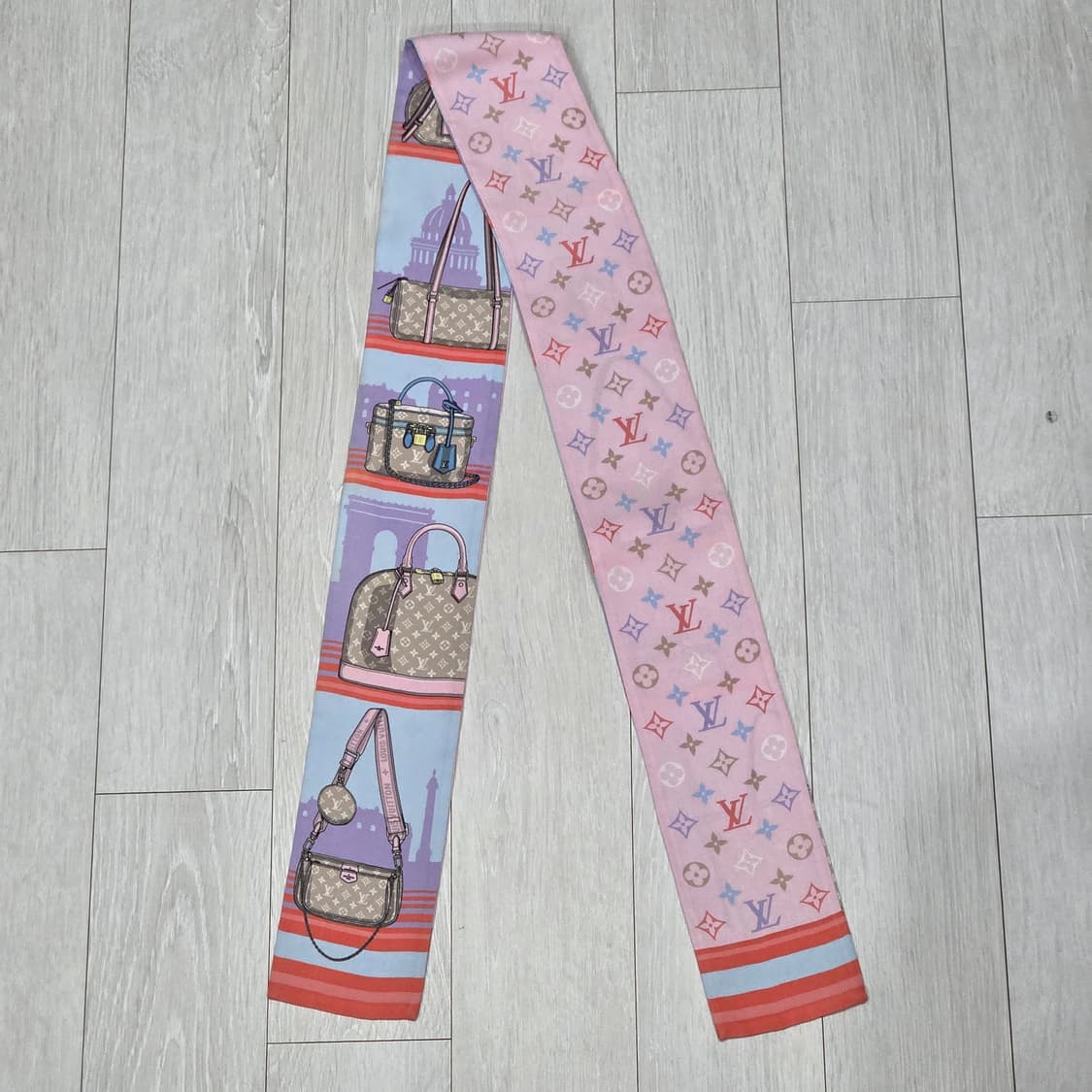 루이비통 방도 스카프 스카이라인 로즈클레르 M77318 상품이미지3