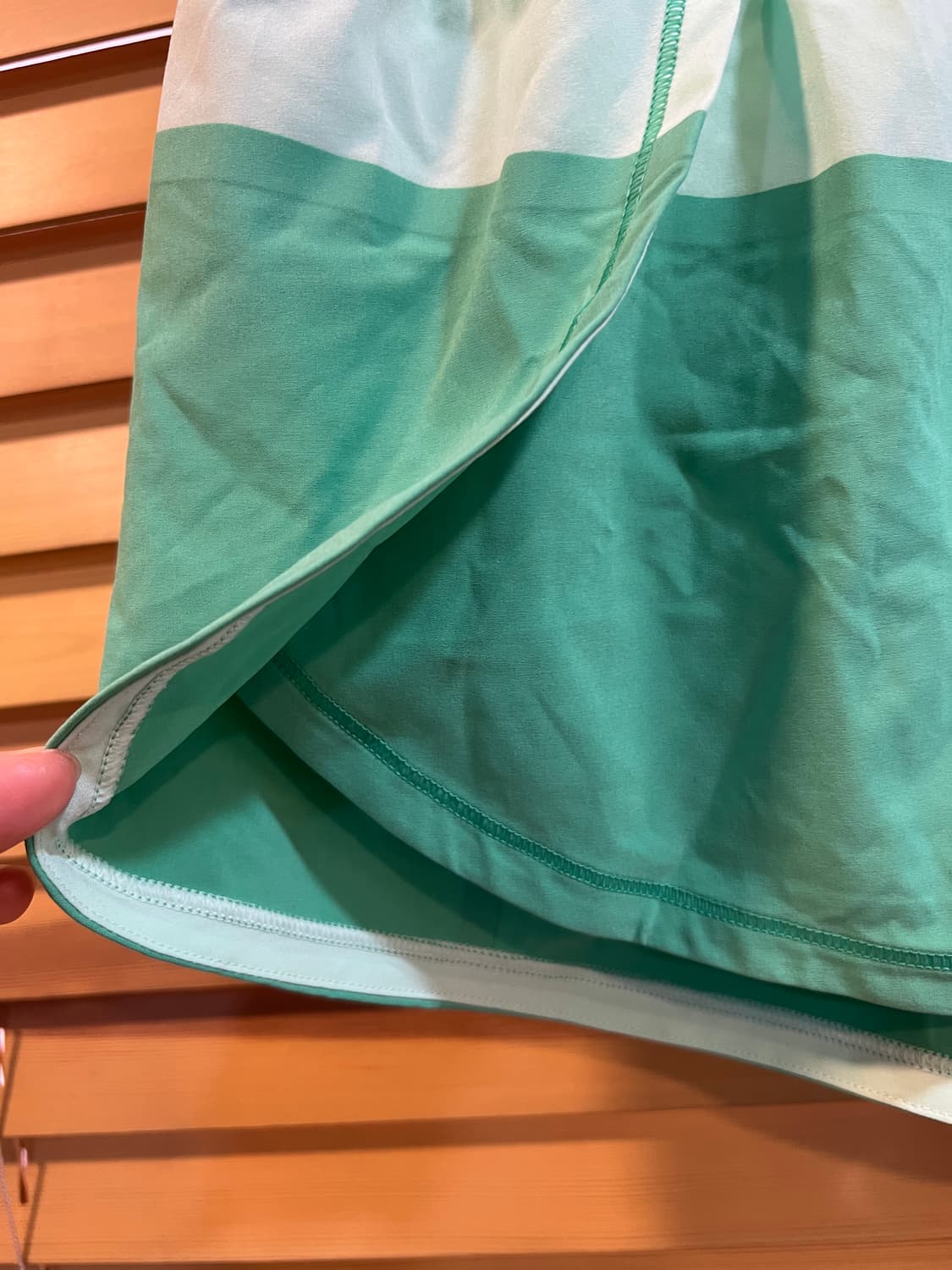 룰루레몬 여성 그린 런닝쇼츠 런닝팬츠 트레이닝바지 상품이미지3