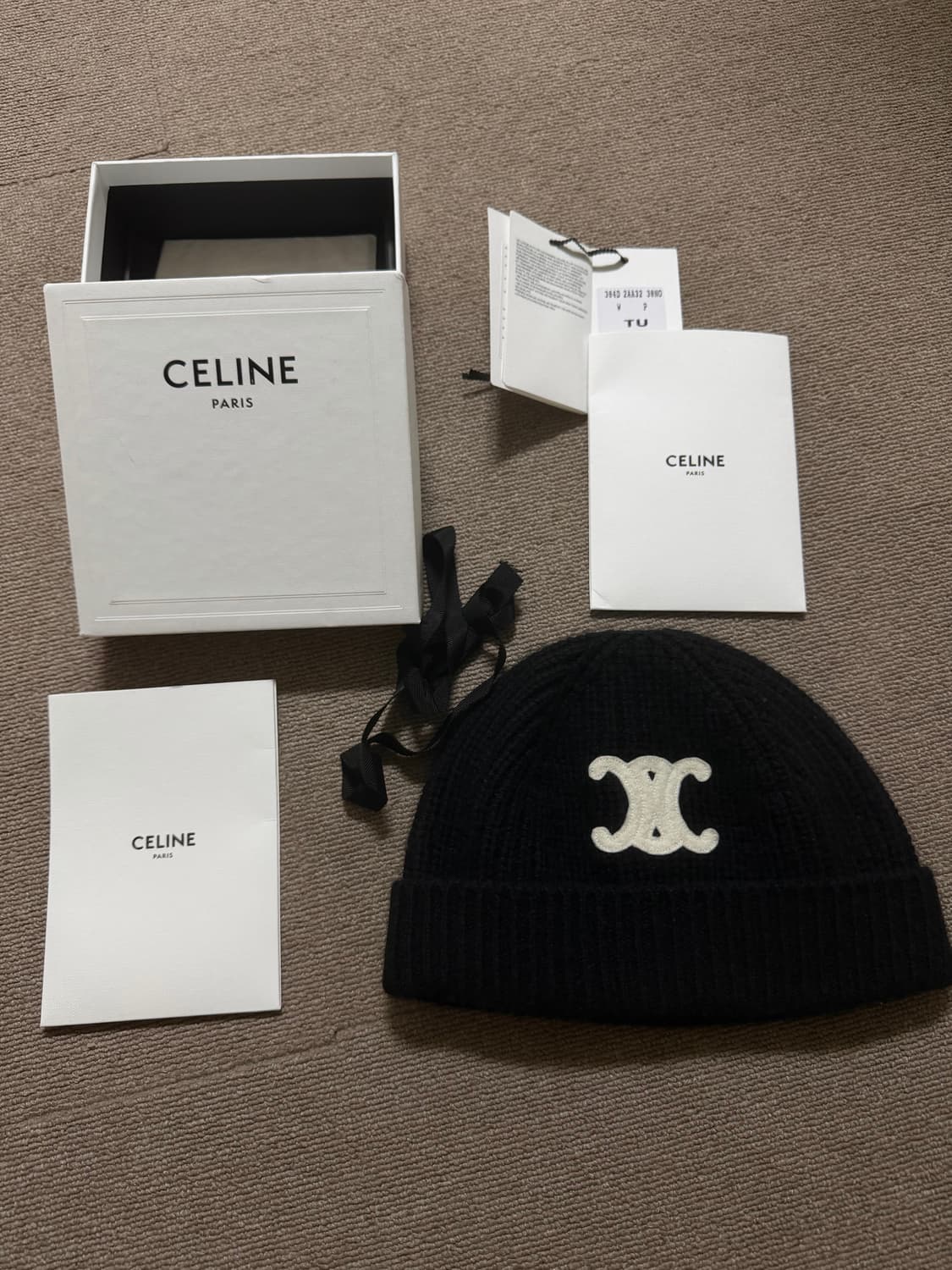 셀린느 트리옹프 캐시미어 블랙 비니 (백화점판) 판매 상품이미지1