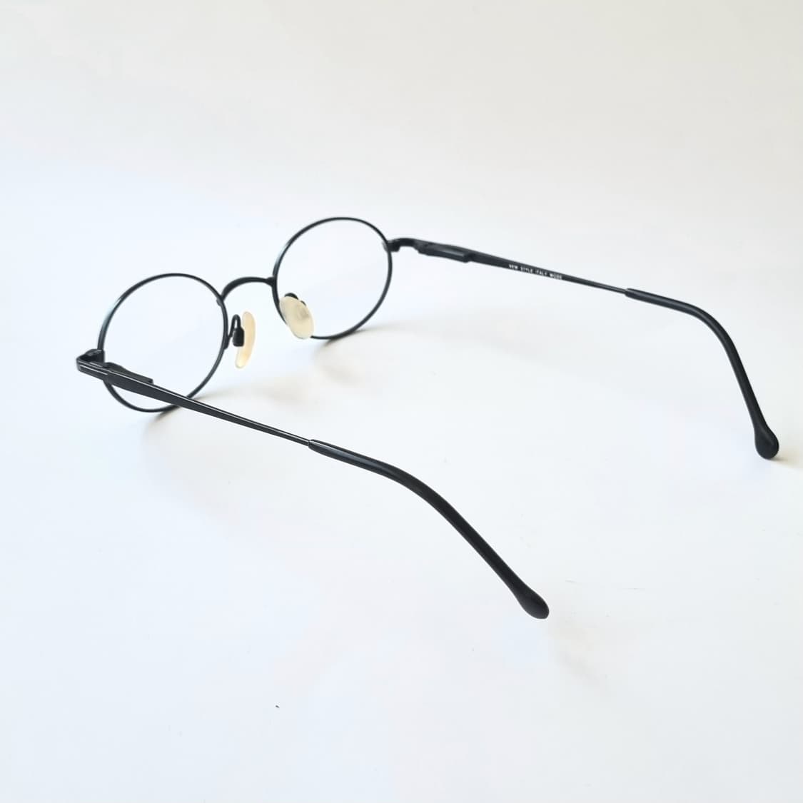 데드스탁 미니멀(small) 오벌 안경테 535 상품이미지6