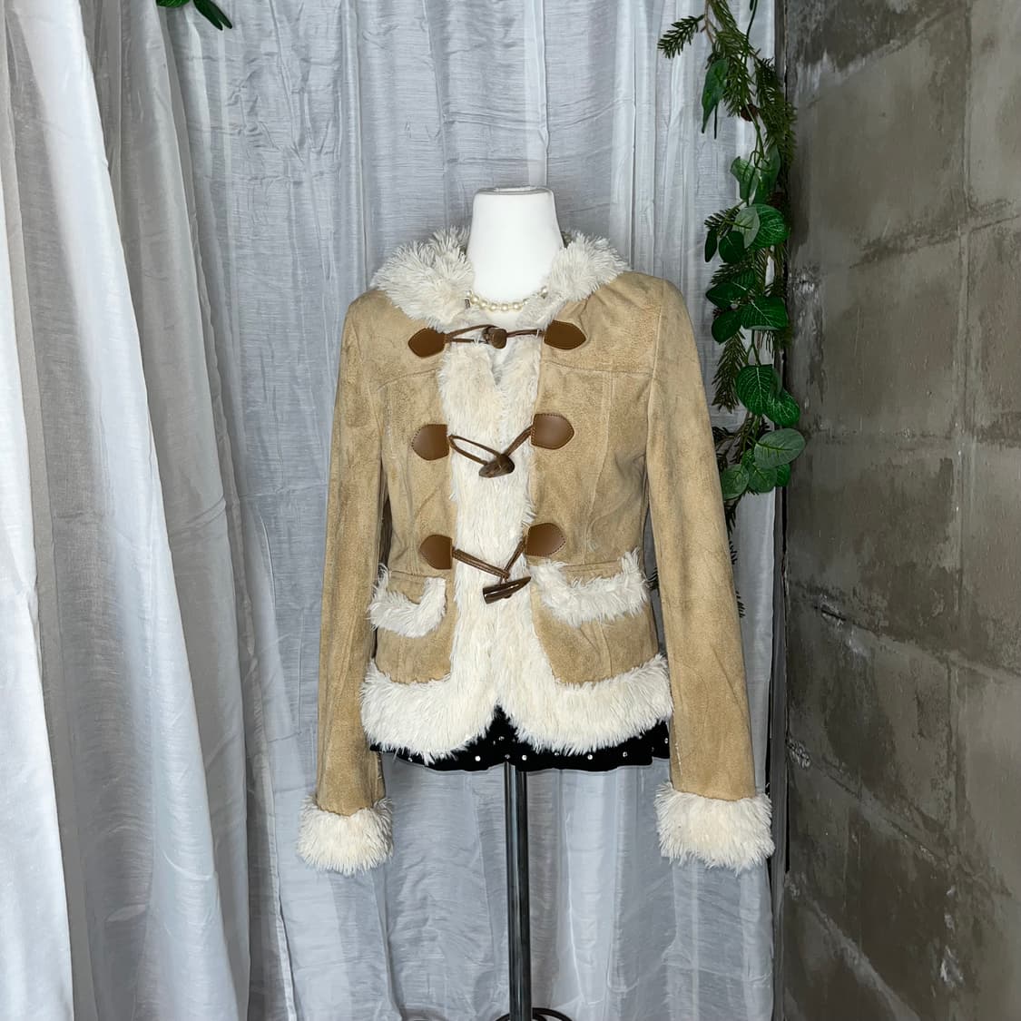 갸루 퍼 스웨이드 떡볶이 코트 상품이미지1