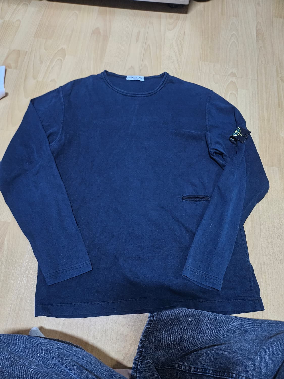 정품) 스톤아일랜드 포켓 롱슬리브 L사이즈 상품이미지1