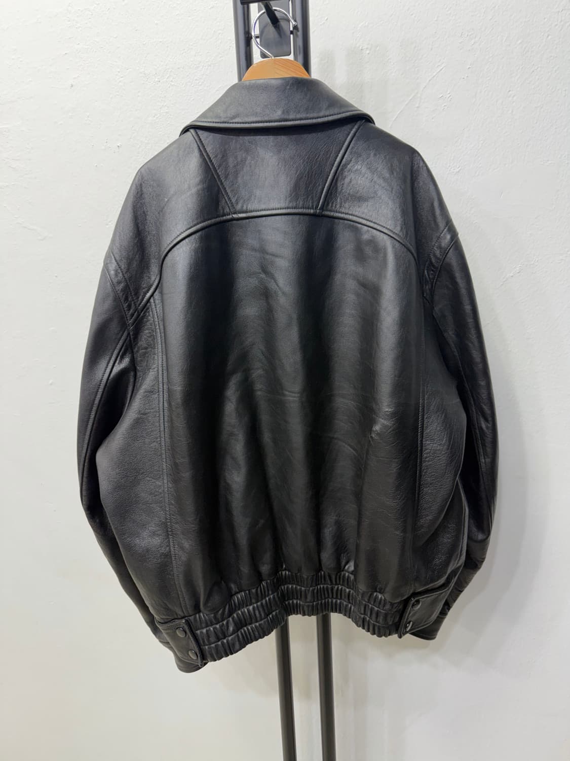 정품) 솔리드옴므 23ss 블랙 양가죽 레더 자켓 50(105) 상품이미지4