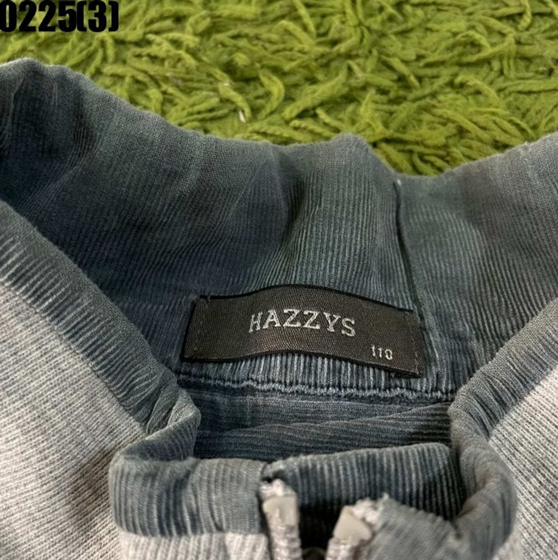 헤지스 반집업 상의 상품이미지3