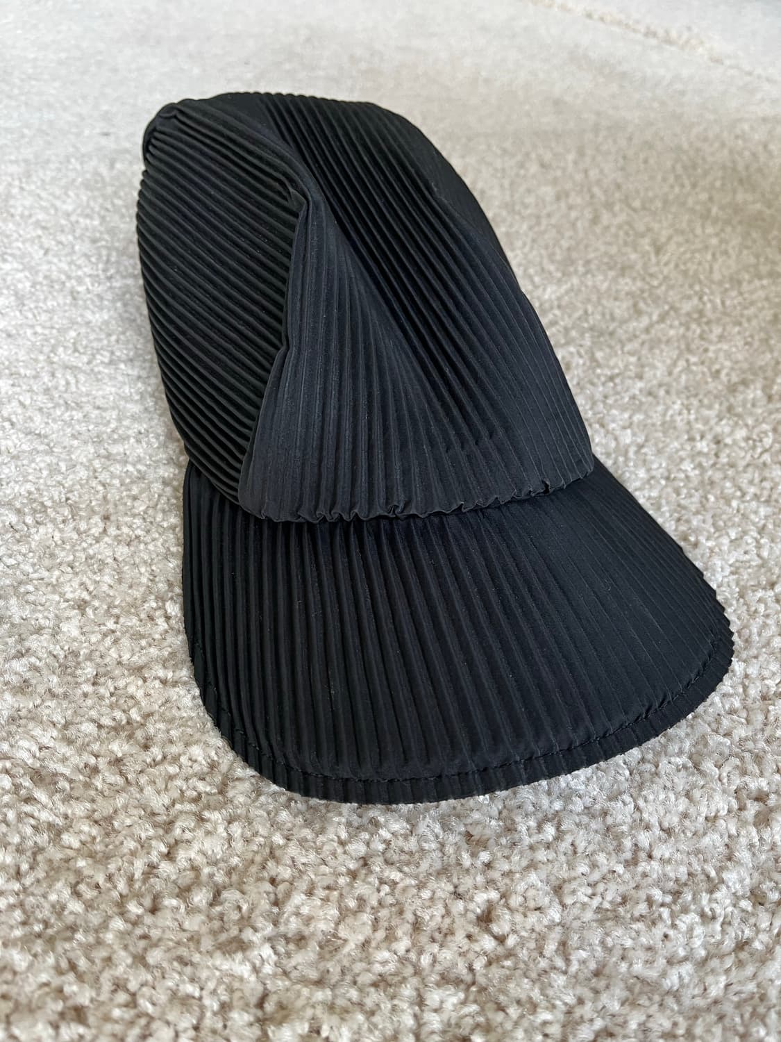 옴므플리세 플리츠 캡 블랙 상품이미지4