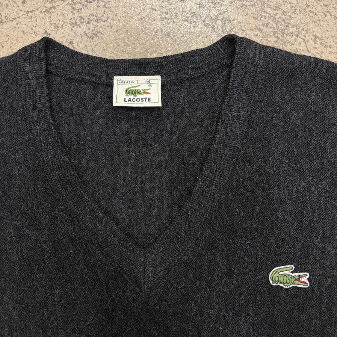 라코스테 브이넥니트 상품이미지1