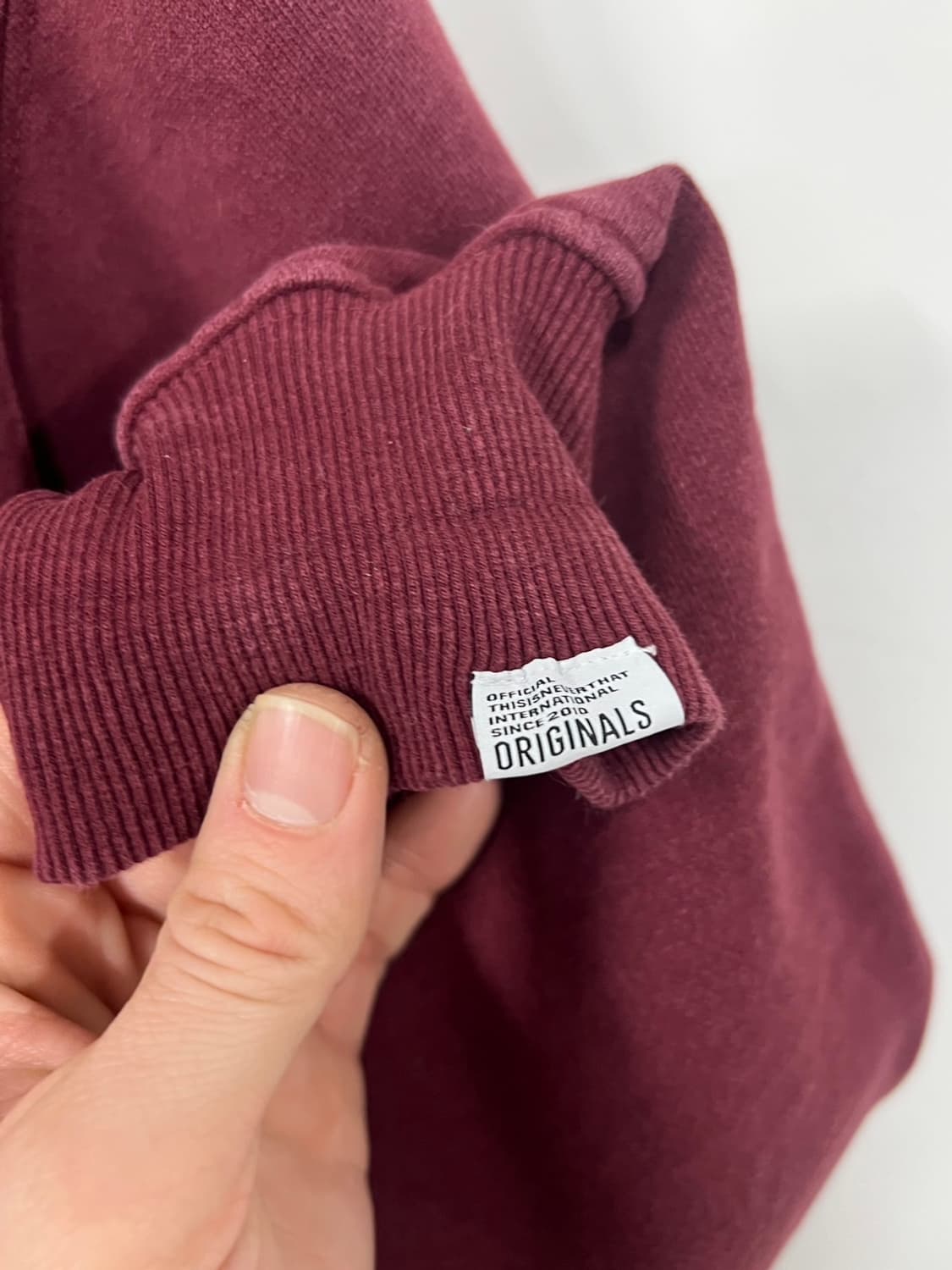 디스이즈네버댓 레터링 빅로고 버건디 풀오버 후드티 상품이미지3