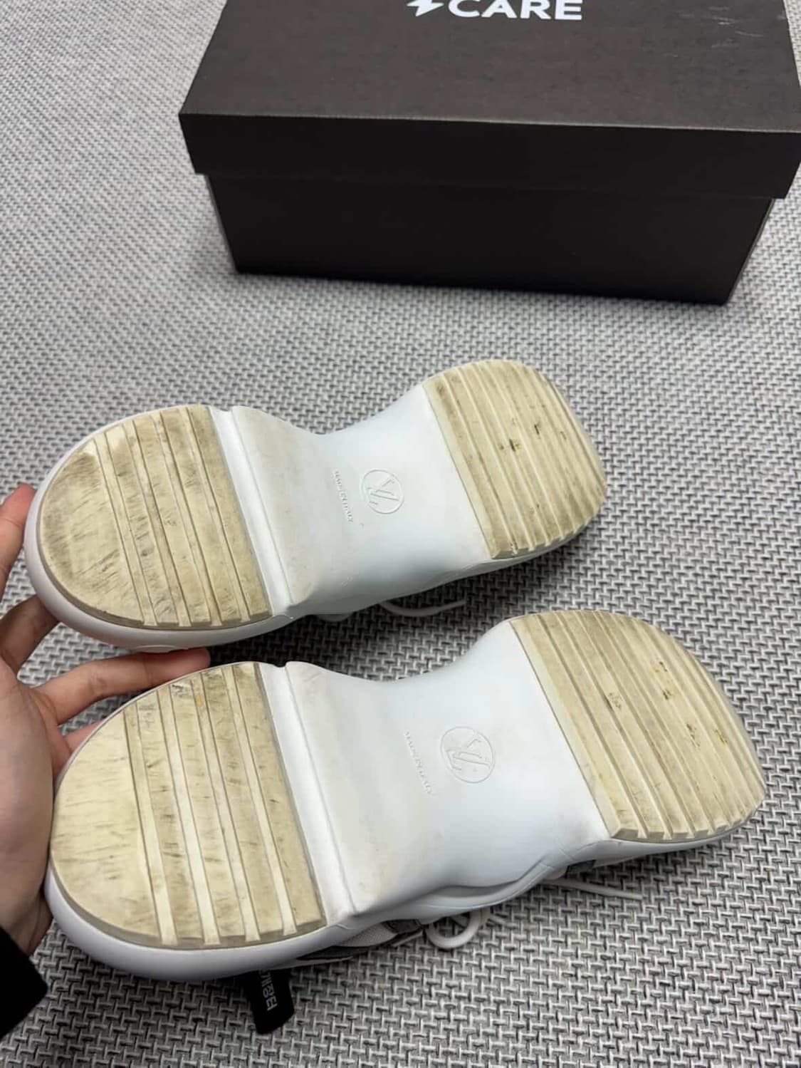 루이비통 아치라이트 스니커즈 신발  상품이미지4