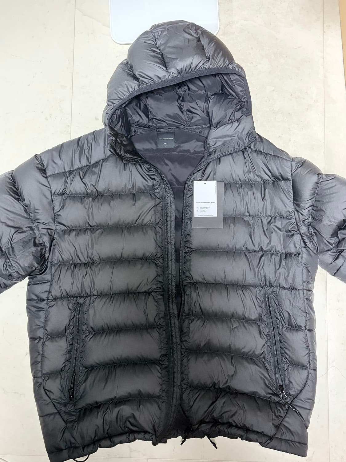 모이프 Helium Hooded Down Jacket  Black 3 상품이미지1