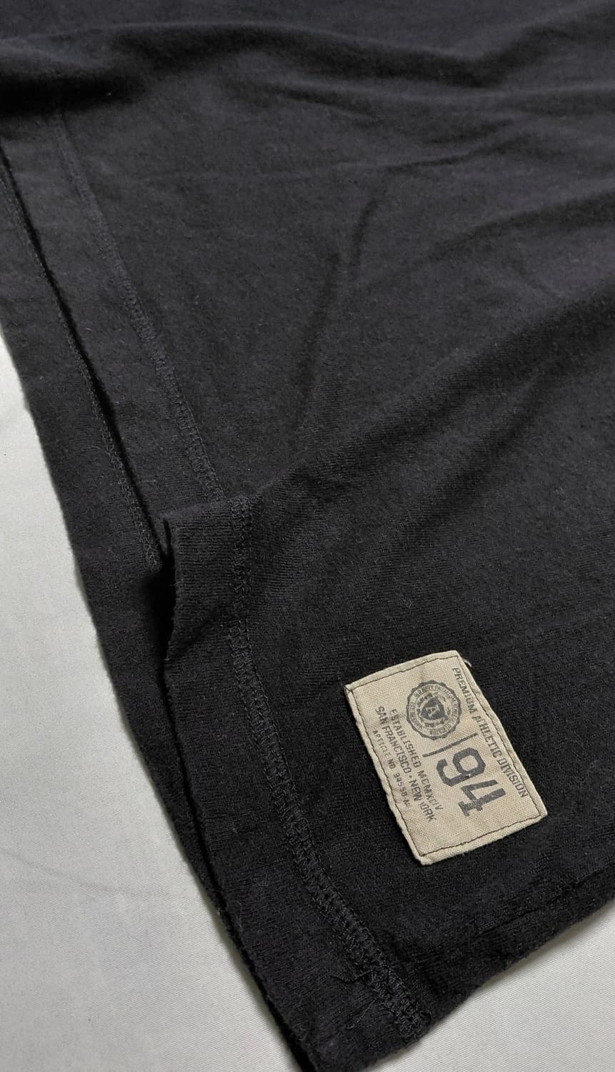 [XS] 올드네이비 빈티지 아플리케 로고 반팔 티셔츠 (블랙) 상품이미지3