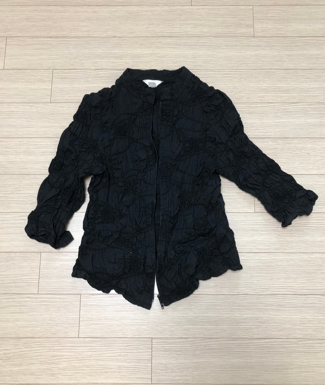 센소유니코 t.b 투웨이 링클 셔링 스탠드카라 5부 집업 셔츠 블라우스 상품이미지1