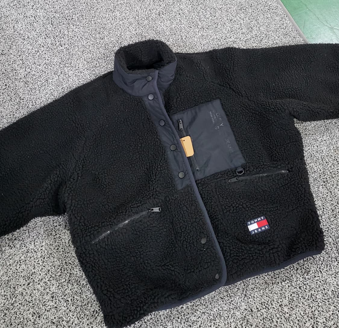 타미힐피거 리버시블 크롭 플리스 자켓 상품이미지1