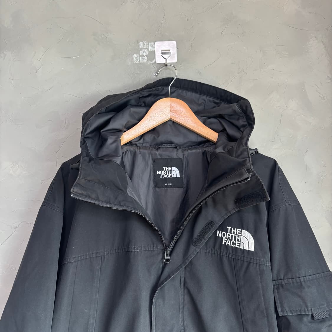 노스페이스 캠퍼 바람막이 블랙 상품이미지2