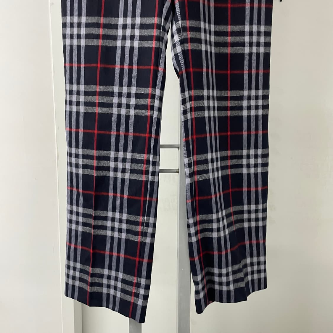 버버리 노바 체크 팬츠 네이비 76(W) 상품이미지3