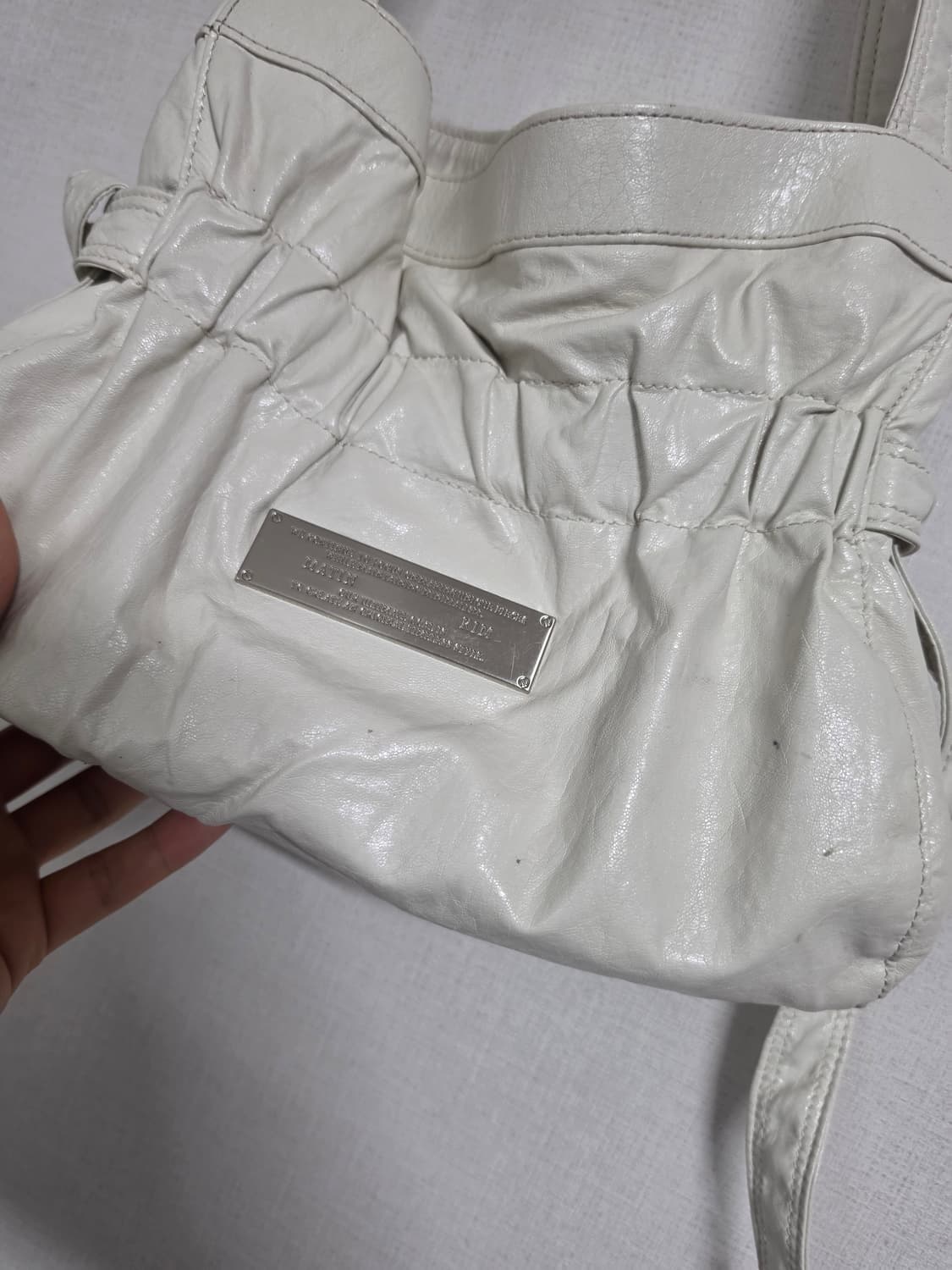 마뗑킴 포우 레더 씨쉘 백 상품이미지3