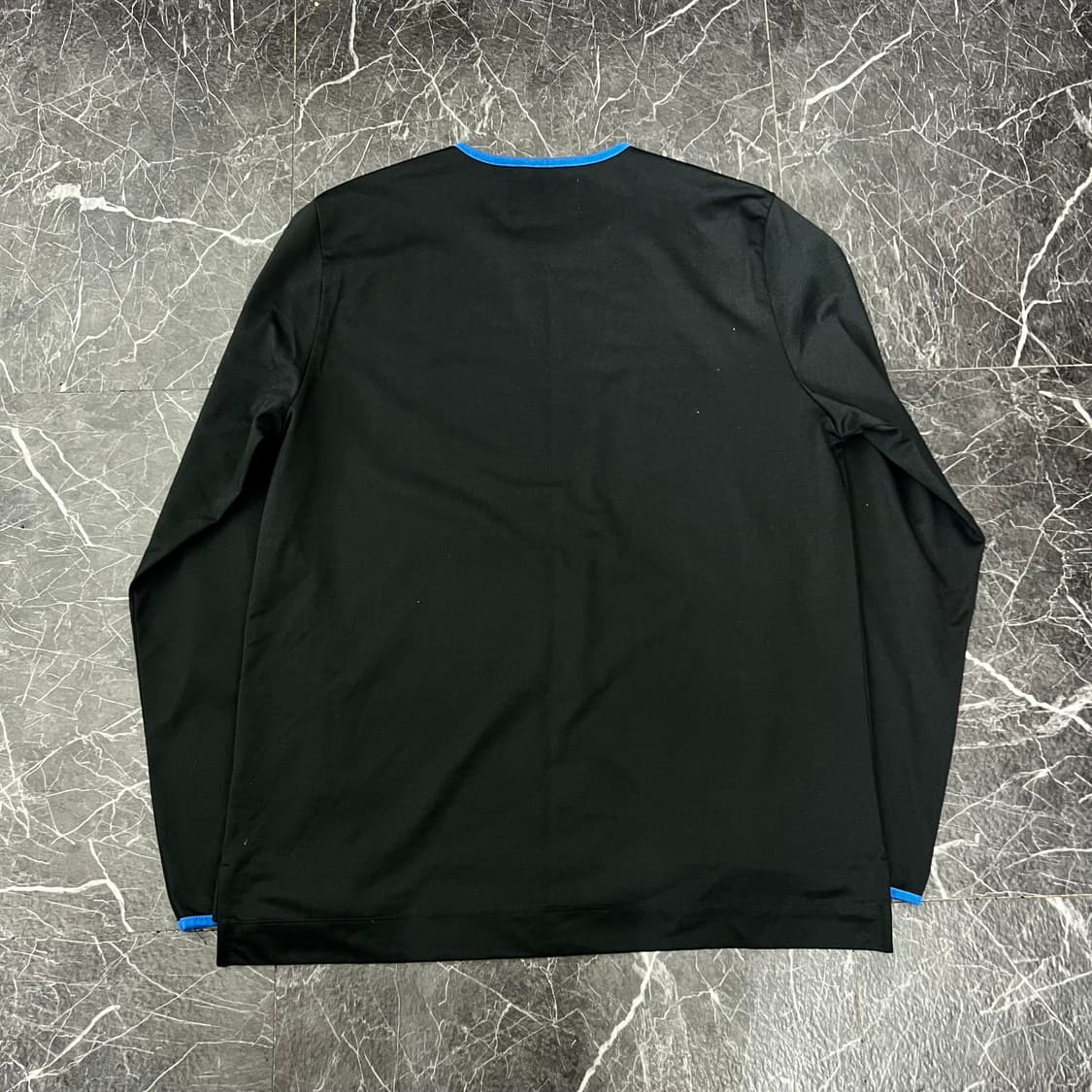 아워레가시 오버사이즈 블랙 크립 롱 슬리브 상품이미지3