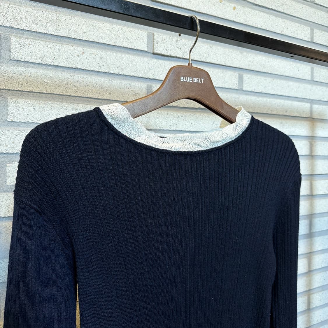 JPN VINTAGE 롱슬리브 골지 니트 레이스 프릴 디테일 슬림핏 남색 상품이미지4