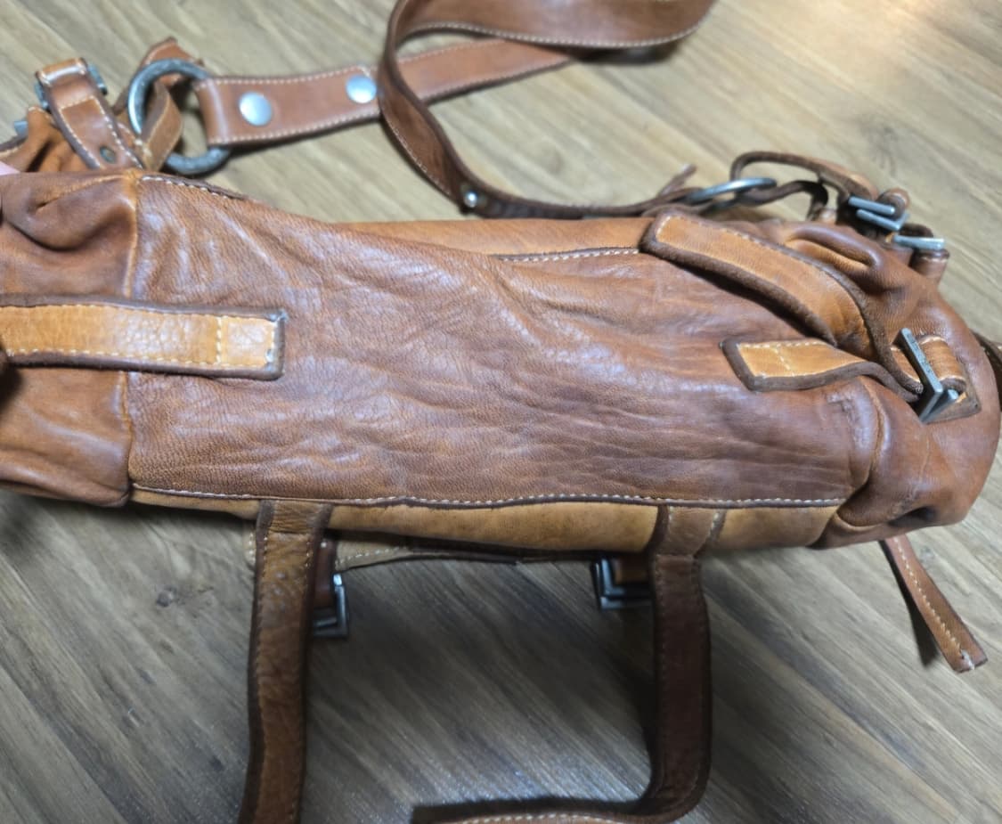 REAL MIND 브라운 가죽 숄더백 + 악세서리 상품이미지7