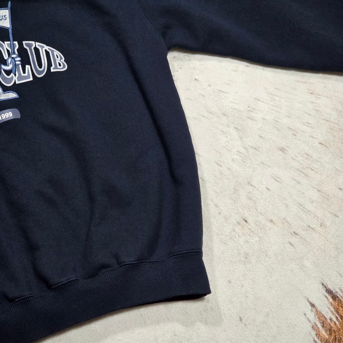 FP142 네이비 오버핏 자수 맨투맨 상품이미지3