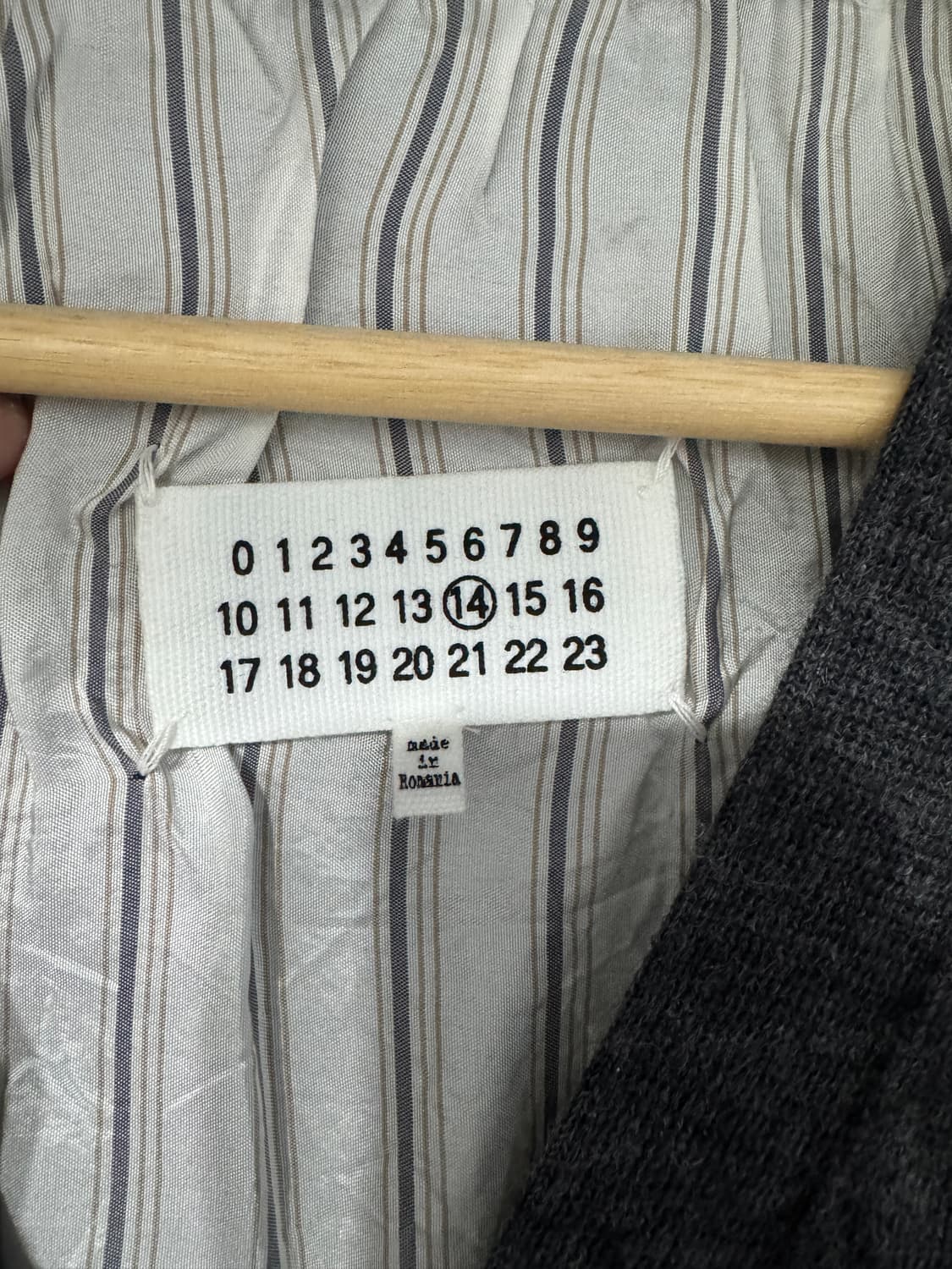 마르지엘라 디스트레스드 가디건 s 상품이미지3