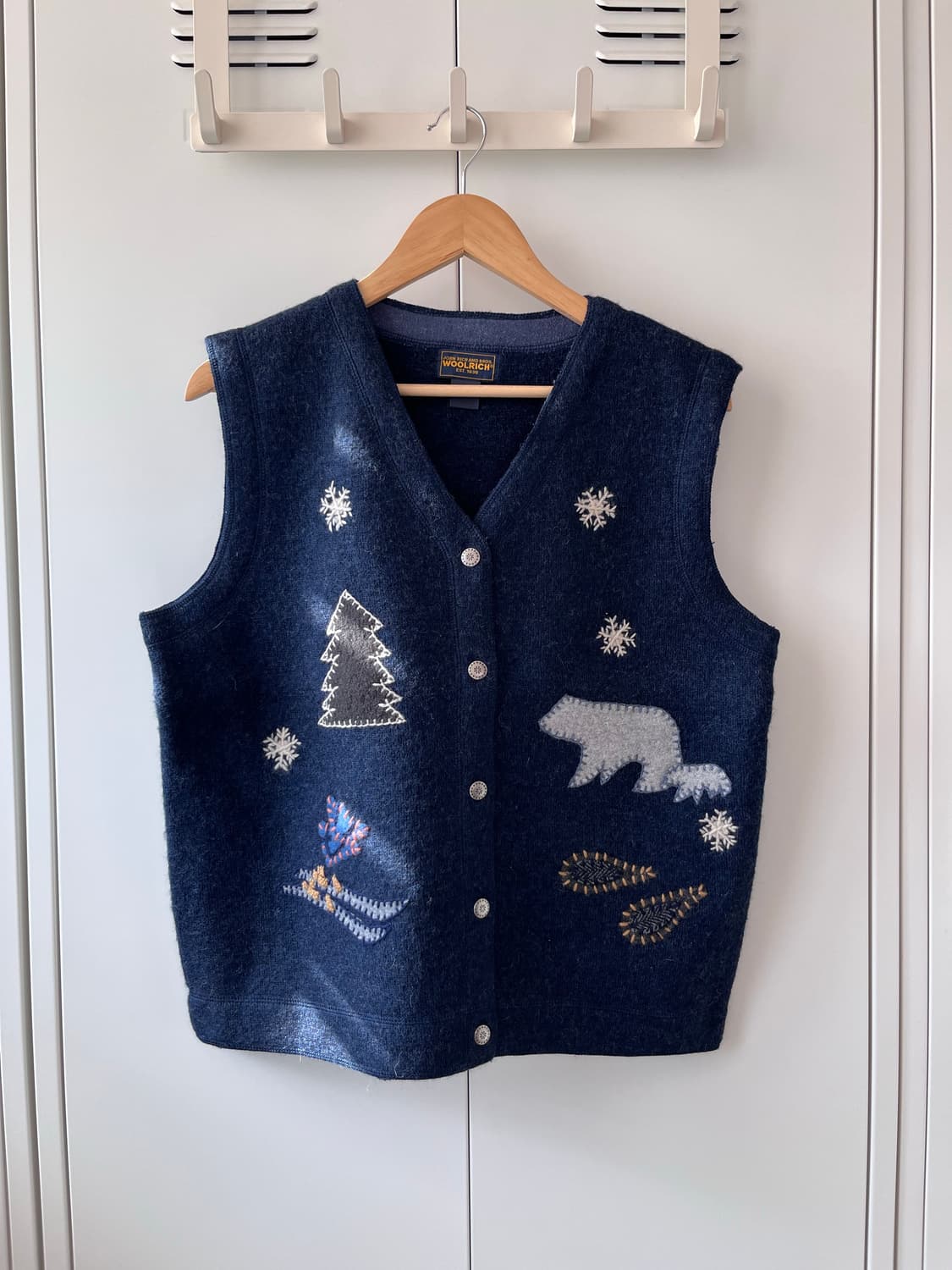 울리치 북극곰 자수 니트 조끼 가디건 상품이미지6