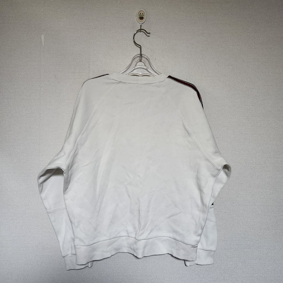 24년 엄브로 테이프 라인 맨투맨 95 상품이미지2