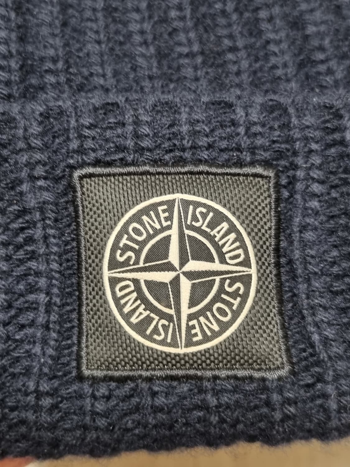 스톤아일랜드 다크네이비 비니 상품이미지3