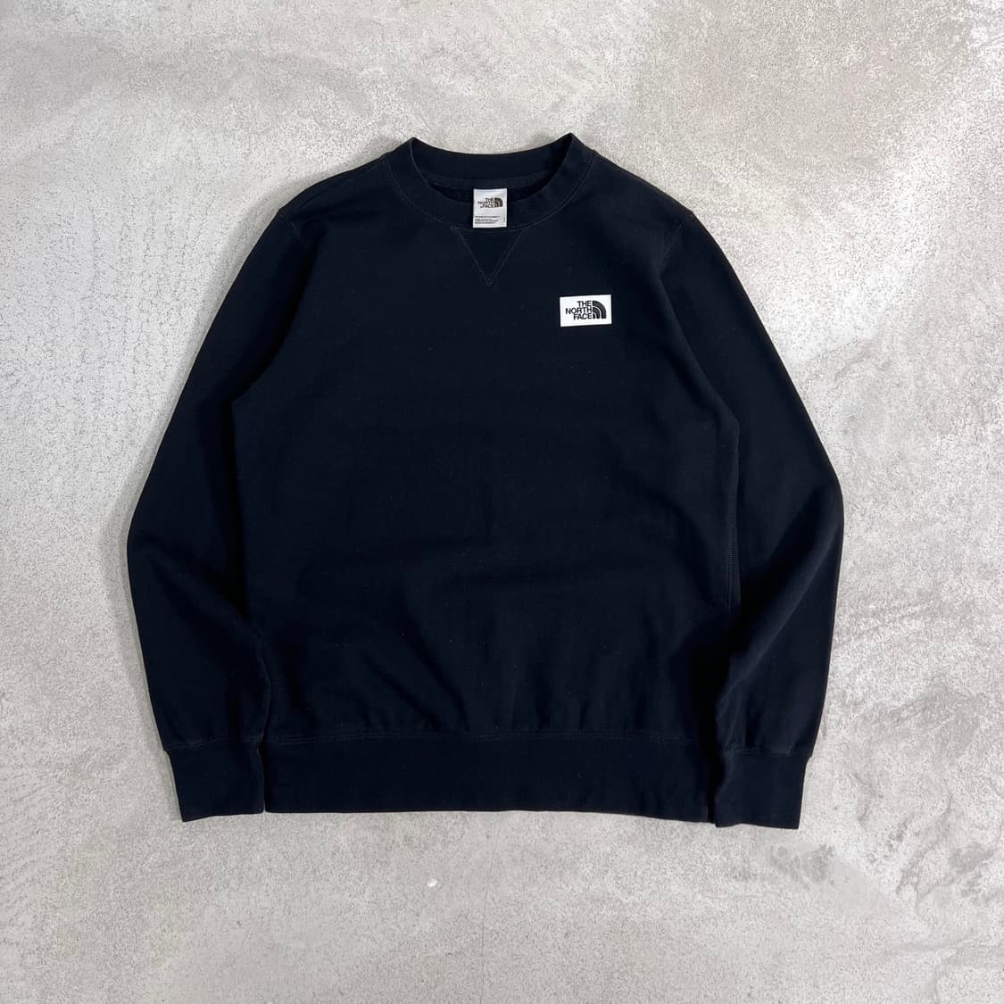 노스페이스 블랙 스퀘어 로고 맨투맨 상품이미지1