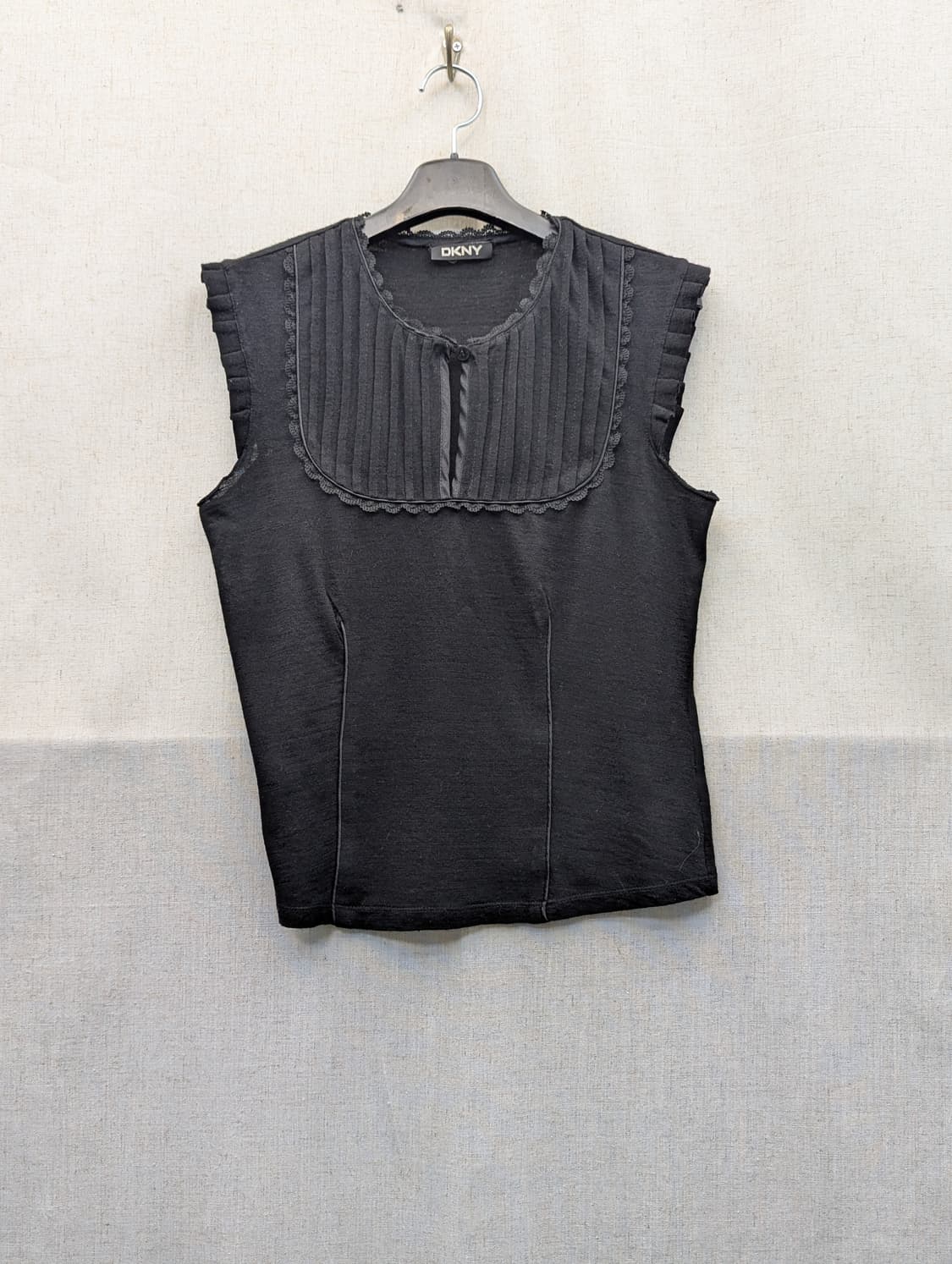 DKNY 블랙 레이스 민소매 블라우스 상품이미지1