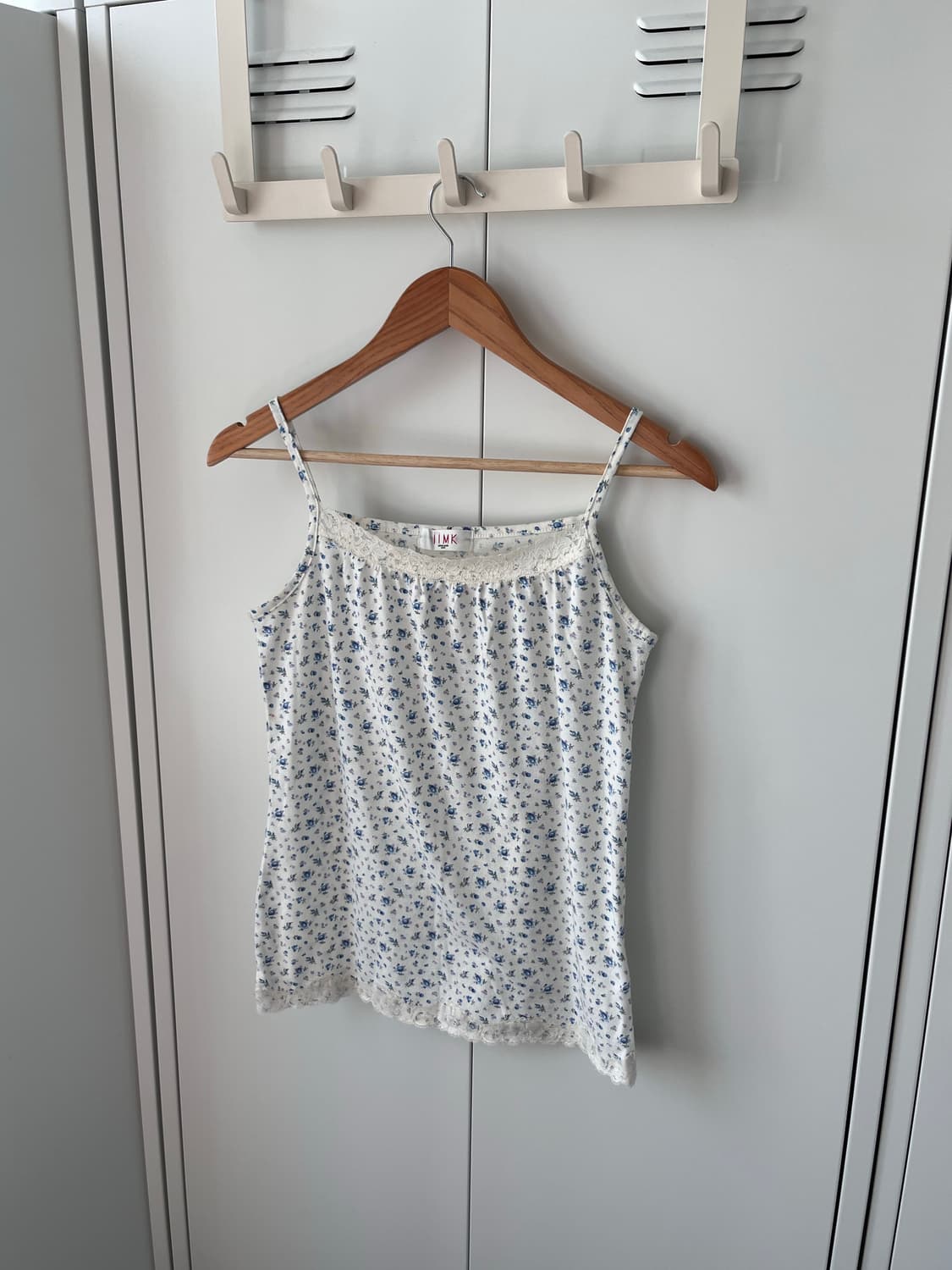 Iimk 레이스 잔꽃 패턴 슬리브리스 상품이미지1