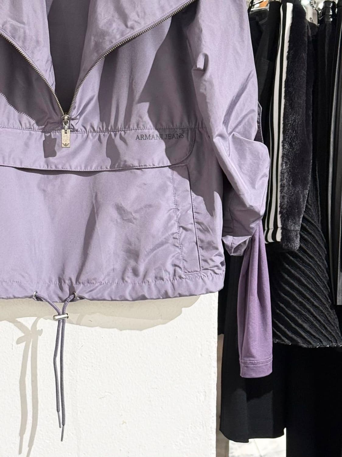 아르마니 진스 라벤더 레이어드 슬리브 폴리 아노락 상품이미지6