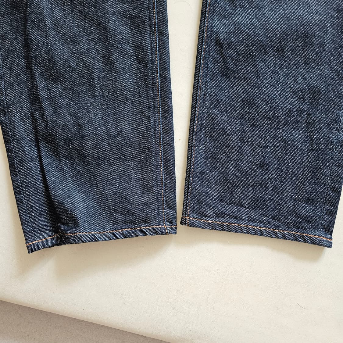 [32] 유니클로 +j 슬림핏 셀비지 진 상품이미지4