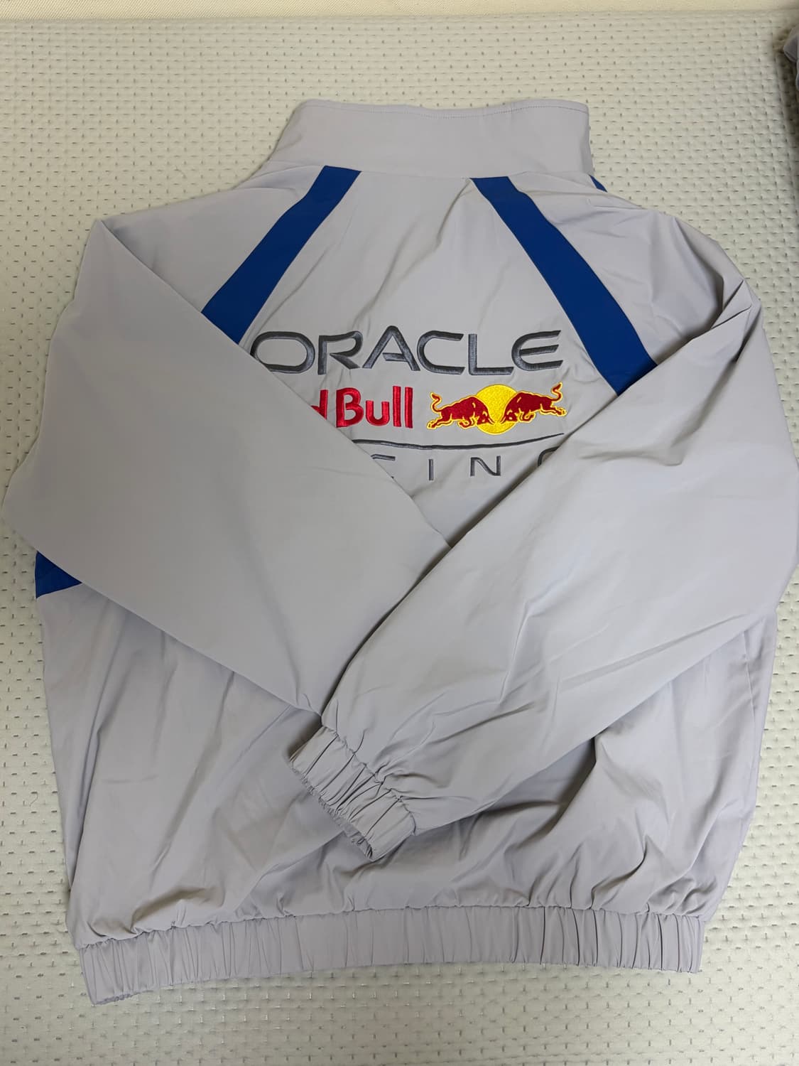 [M] 뉴에라 레드불 레이싱 트랙 자켓 라이트 그레이 상품이미지2