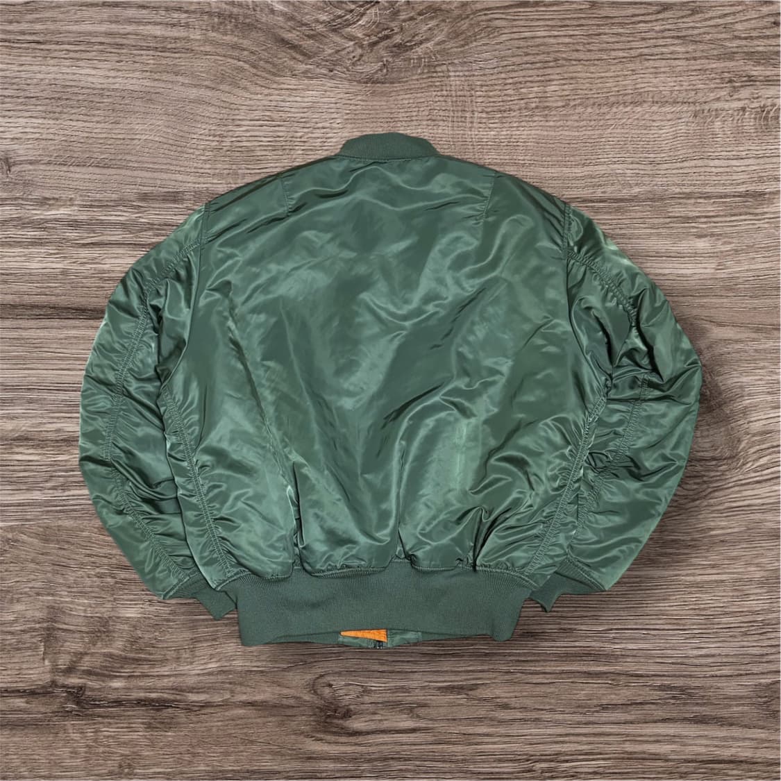 🪖  Alpha Industries MA-1 Flight Jacket  상품이미지3