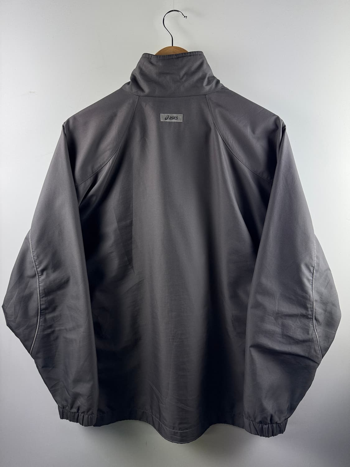 아식스 올드스쿨 진그레이 바람막이1762 상품이미지4