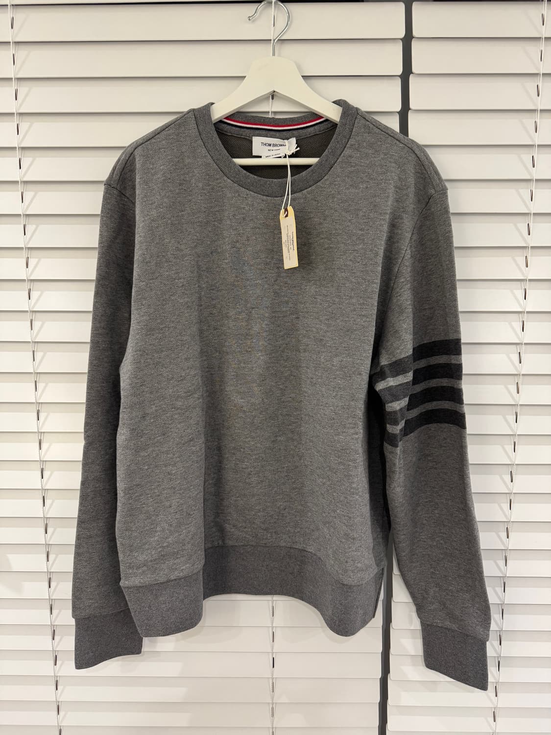 톰브라운 맨투맨 4사이드 상품이미지1