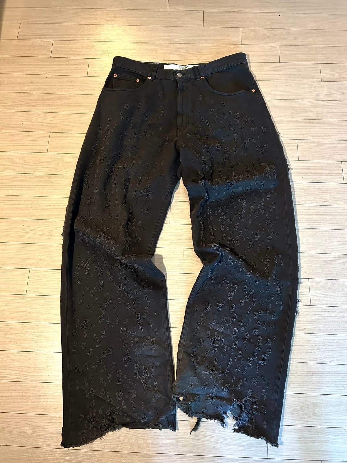 [32] MM6 마르지엘라 디스트로이드 데님 팬츠 상품이미지5