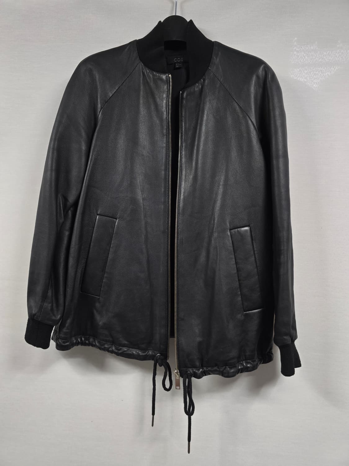 COS 블랙 우먼스 램스킨 봄버 레더 자켓 S사이즈 상품이미지2