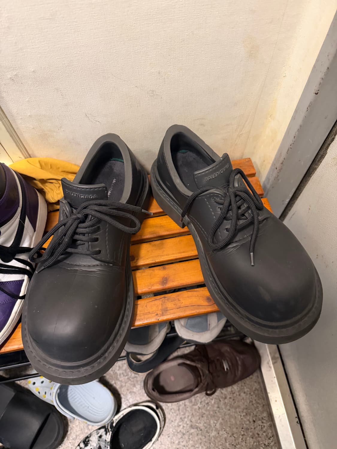 발렌시아가 스테로이드 더비 상품이미지1