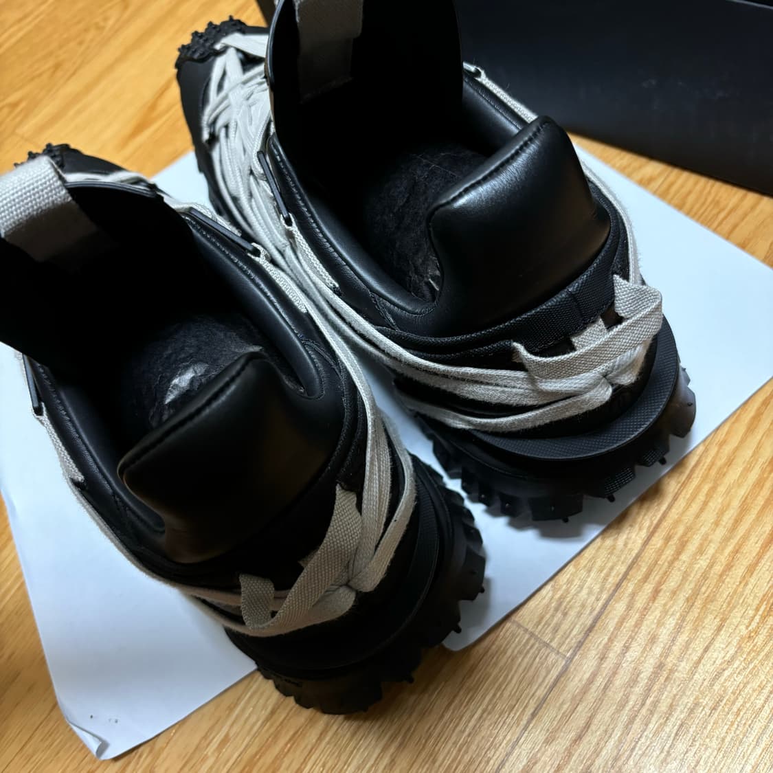 릭오웬스 몽클레르 트레일그립 메가레이스 상품이미지5