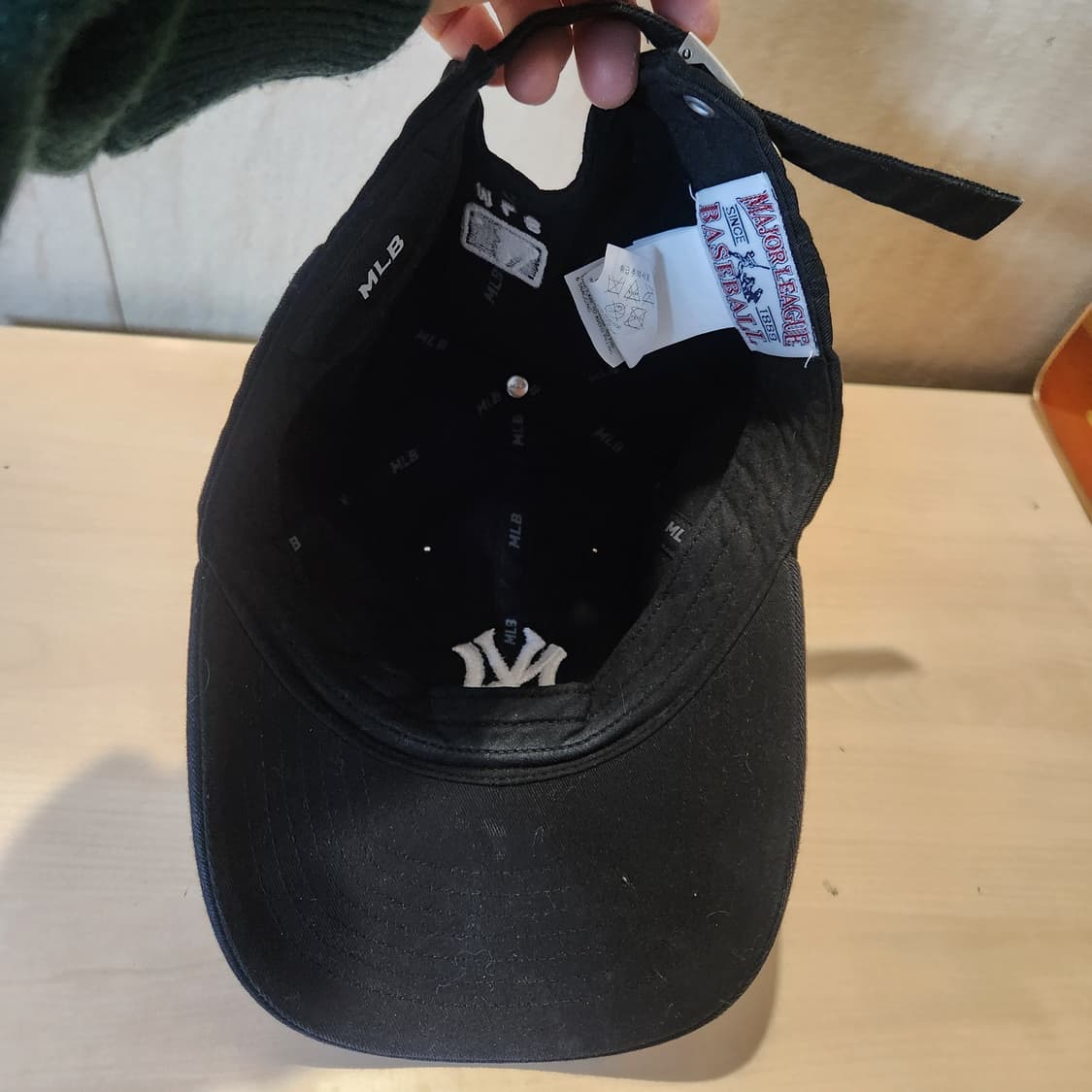 MLB 뉴욕양키스 블랙 볼캡 🧢 화이트 로고 클래식 상품이미지10