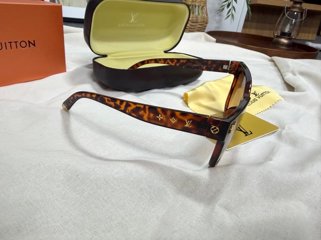 루이비통 LV 로고 브라운 선글라스 상품이미지3