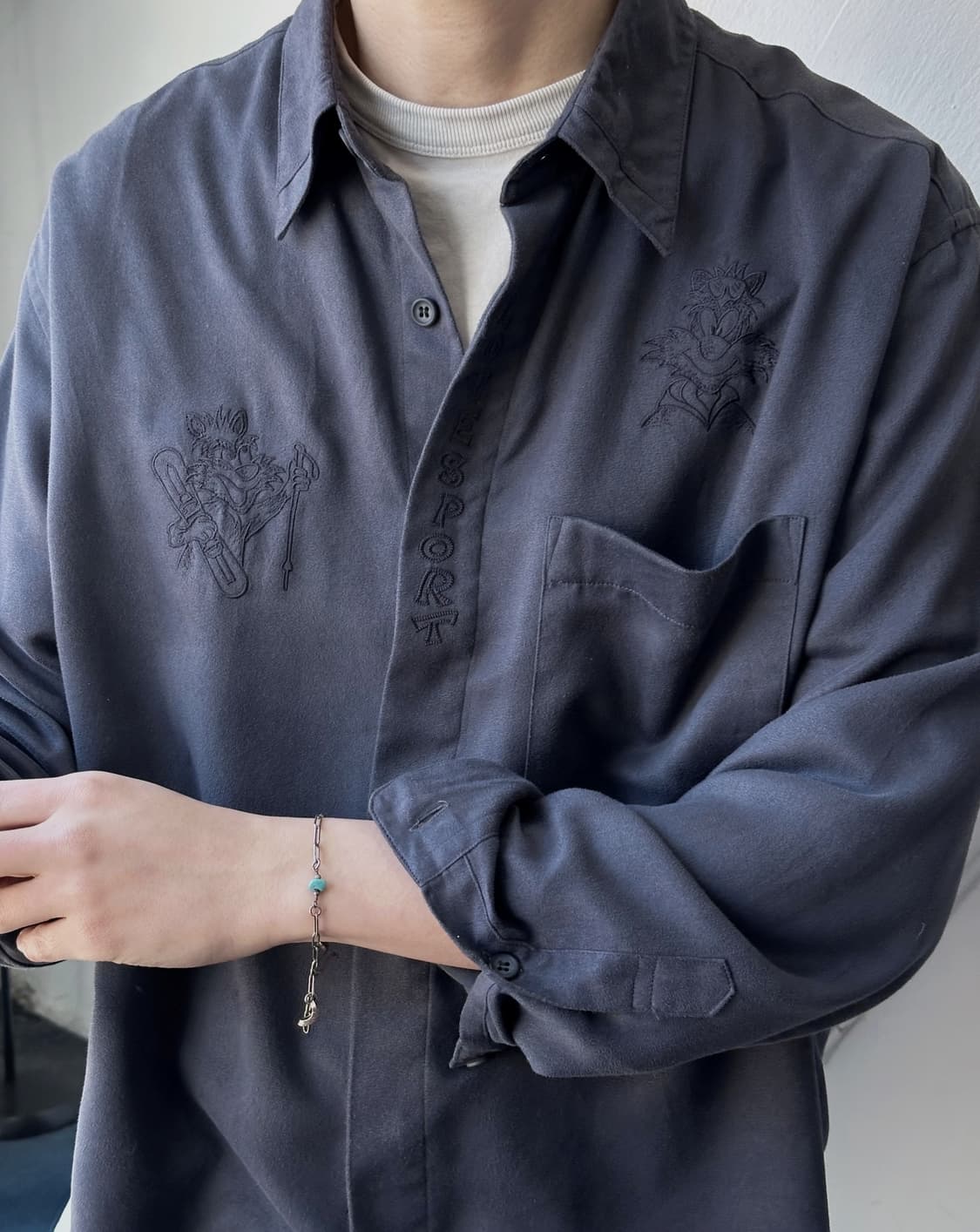 Fake suede fabric design stitch shirt 상품이미지10