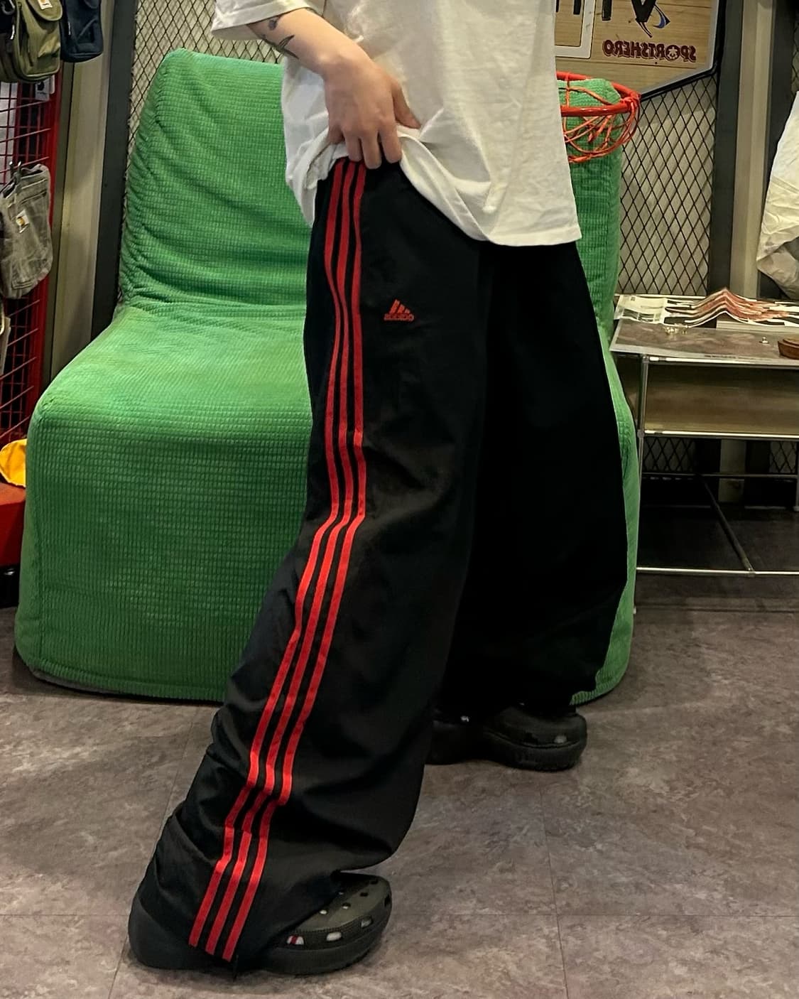 Adidas black & red track pants 상품이미지1