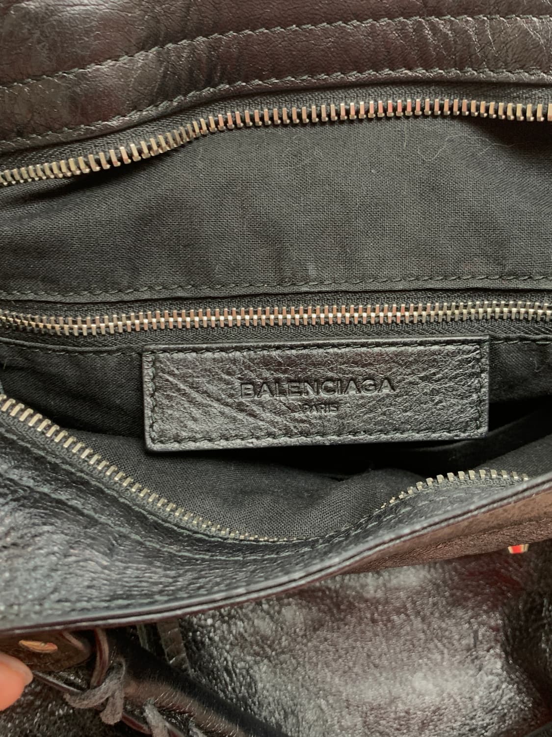 발렌시아가 모터백 블랙 은장 상품이미지2